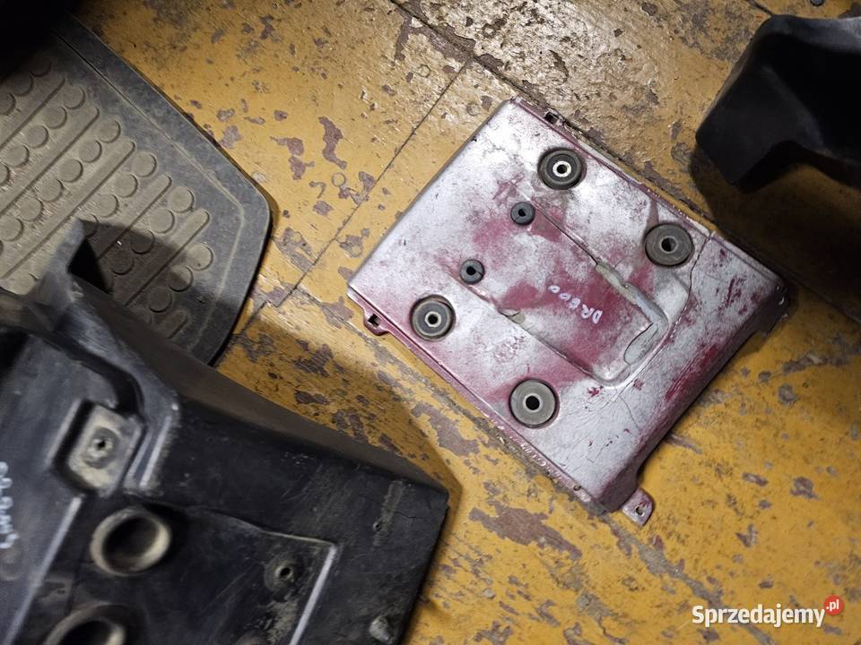 Suzuki DR 750 800 błotnik plastik nadkole Jelenia Góra