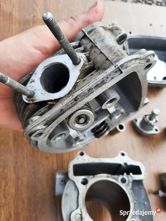 Glowica Cylinder Pokrywa Walek Klepki GY6 150CCM Części i akcesoria motocyklowe