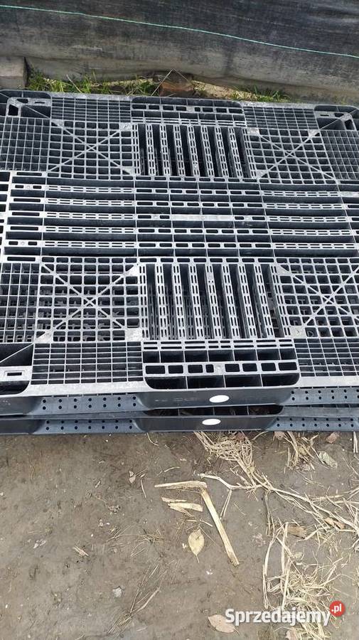 Palety plastikowe 130x110x13