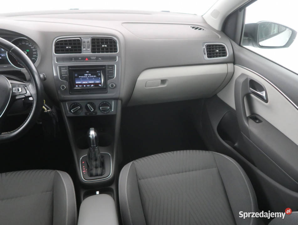VW Polo 12 TSI wielofunkcyjna kierownica Bielany Wrocławskie sprzedam