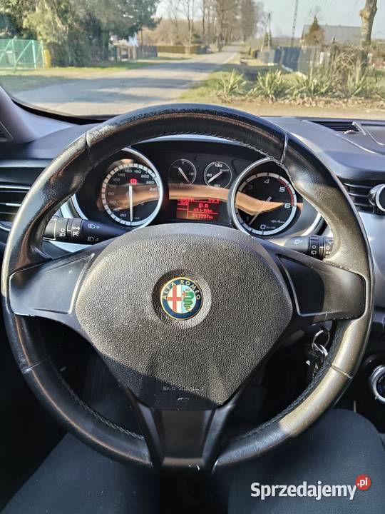 Alfa Romeo qiulietta 20 jtdm w ładnym stanie Giulietta Pszczyna
