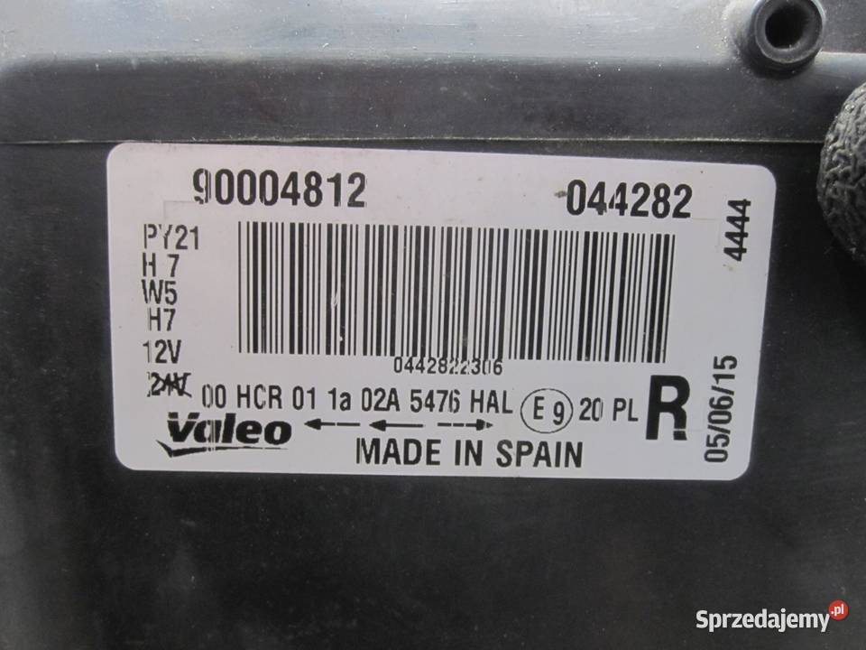 BMW E82 10r lampa prawa przód 90004812 10019510