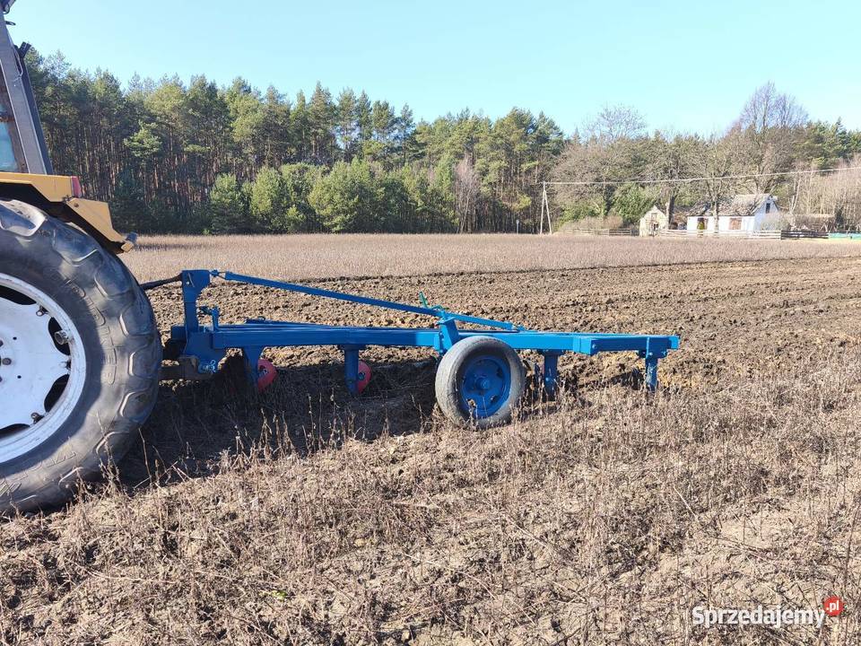 Pługi 5 skibowy nieuszkodzony