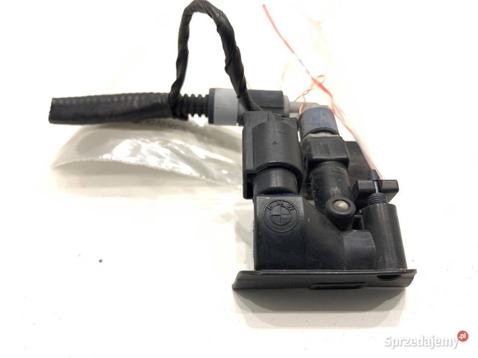 DYSZA SPRYSKIWACZA SZYB LEWA BMW E70 0613 Motoryzacja