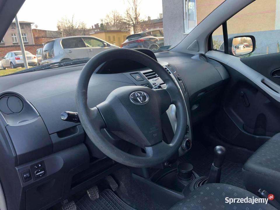 TOYOTA YARIS 10 BENZ ZADBANA 2007 150000km pomorskie sprzedam