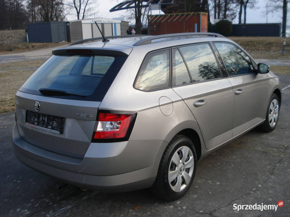 koda Fabia Super oszczędny III 2014 lakier metallic Morzyczyn