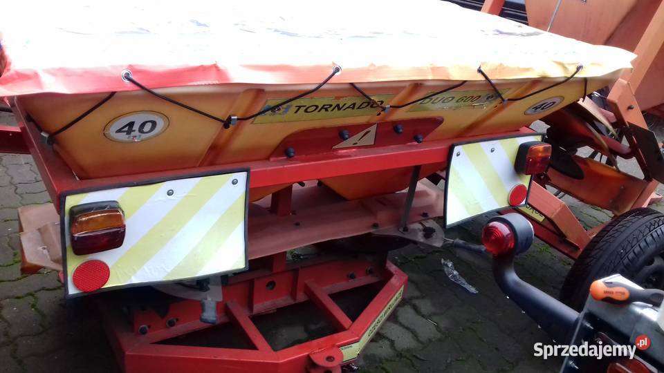 Rozsiewacz Dexwal Dwuturbinowy 600 L Rozsiewacze nawozów łódzkie Opoczno