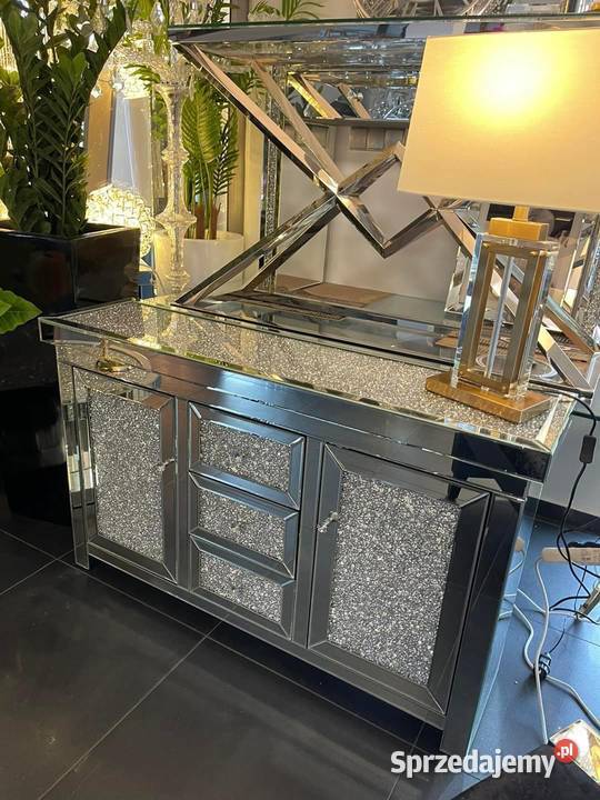 Nowoczesna komoda z szufladami z kryształkami małopolskie Nowy Sącz