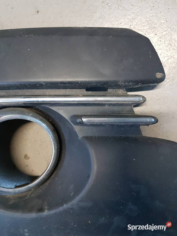 PEUGEOT 3008 KRATKA HALOGENU PRAWA CHROM ATRAPA sprzedam