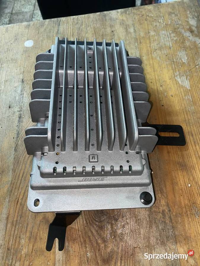 Wzmaczniacz BOSE KONDENSER Audi A4 B7 Rok produkcji 2007 Płock sprzedam