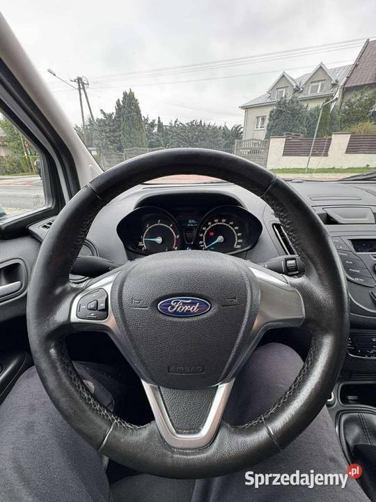 Ford Transit Courier Zgierz