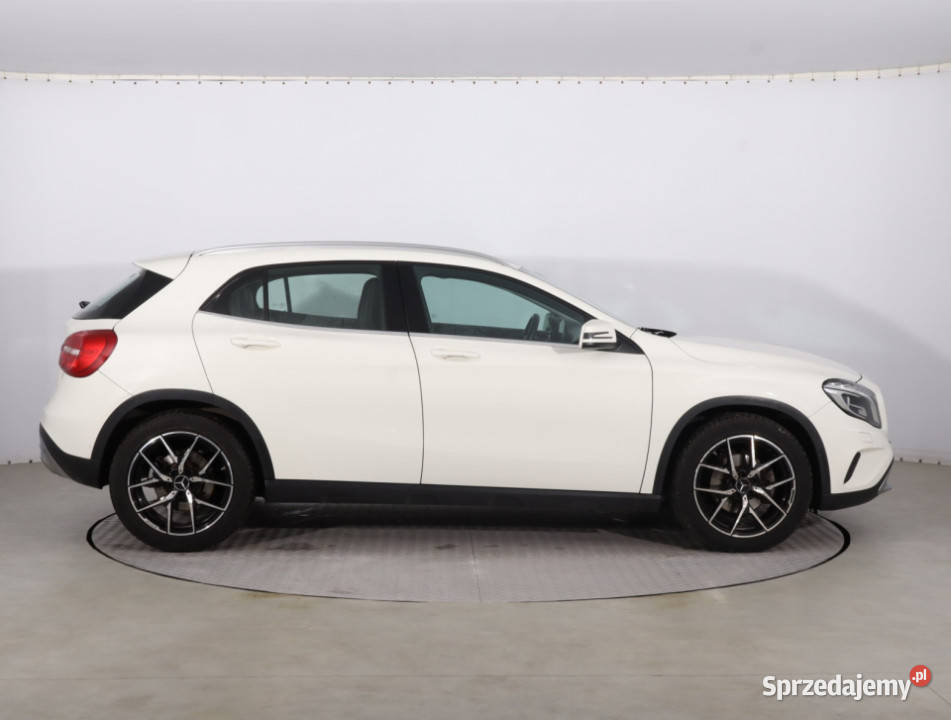 Mercedes GLA GLA 180 Piaseczno