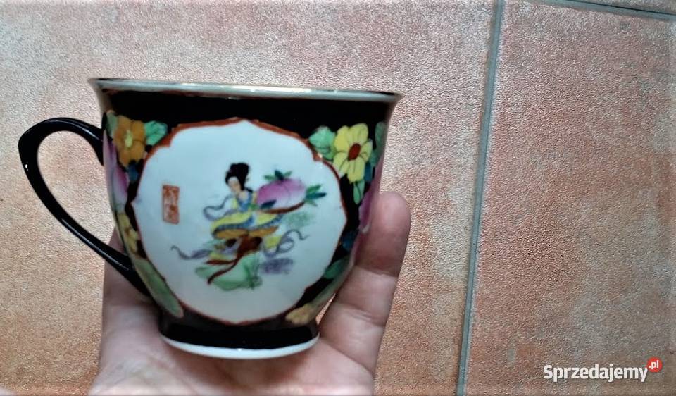 Filiżanki porcelanowe z gejszą 4 sztuki Wyposażenie wnętrz wielkopolskie