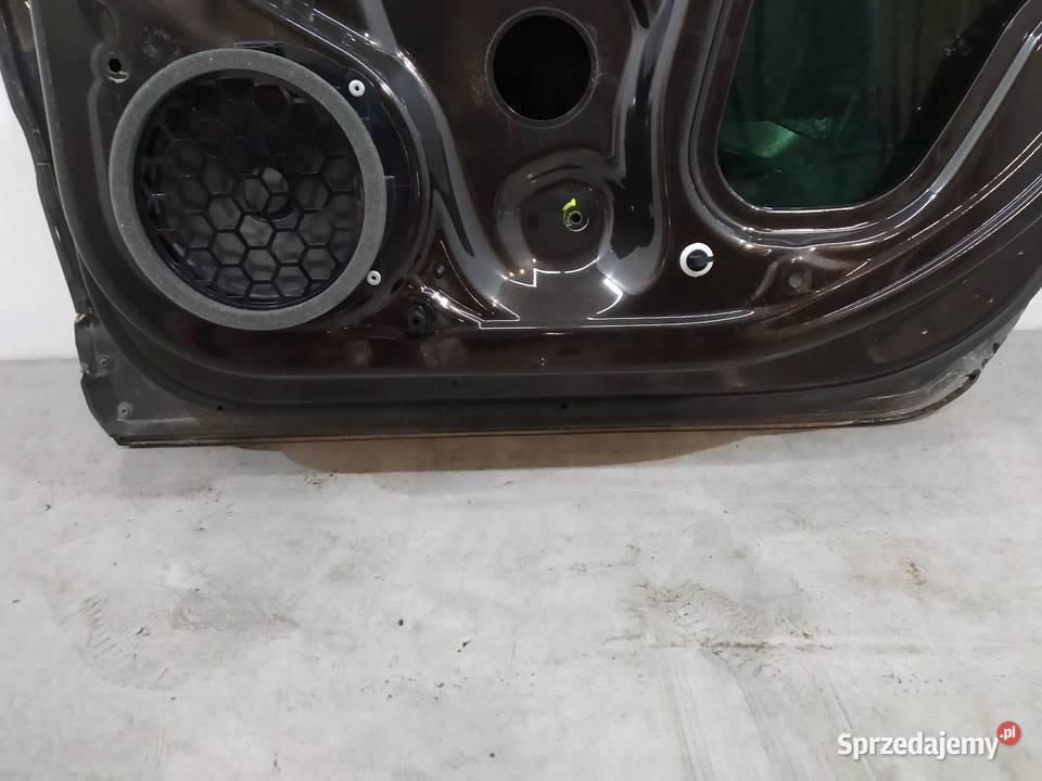 DRZWI PRAWE TYŁ KOMBI USZKODZONE Skoda Superb