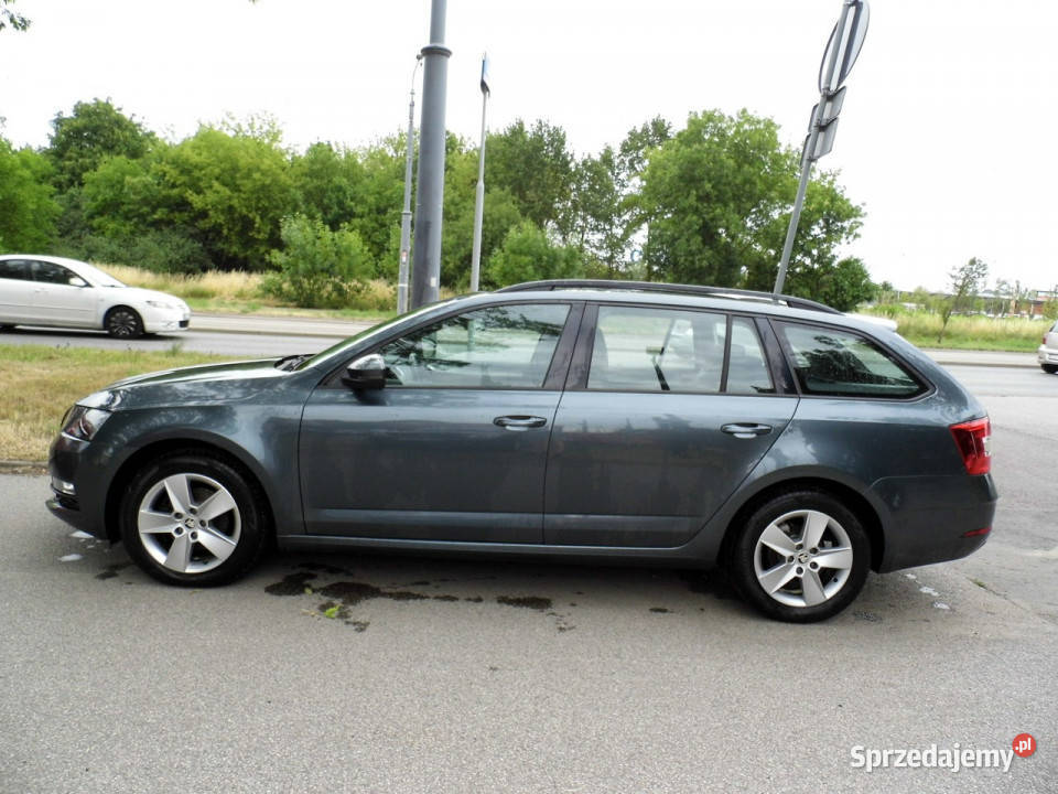 koda Octavia III 2013 światła przeciwmgielne Łódź