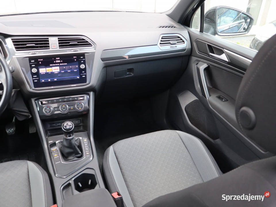 VW Tiguan 15 TSI kamera cofania Katowice sprzedam