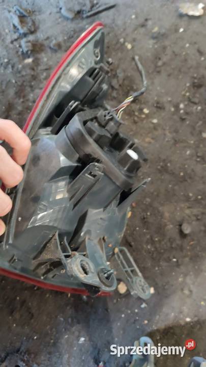 Lampa lewa prawa tył tylna w błotnik BMW F30 Książ Wielkopolski