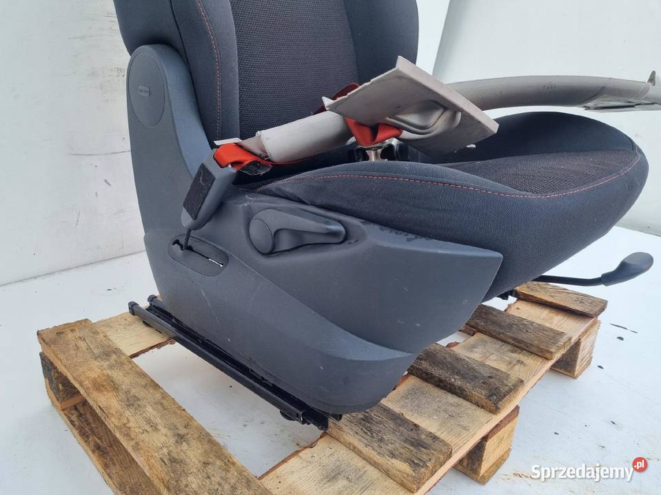 Renault Scenic II Conquest FOTEL FOTELE KOMPLET Fotele i kanapy Rudka