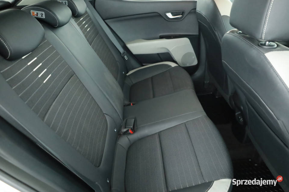 Kia Stonic 10 TGDI czujnik parkowania