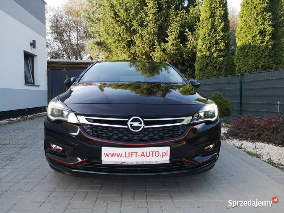 Opel Astra 16 CDTI 110 Klimatronik Tempomat kurtyny powietrzne Astra Strzegom