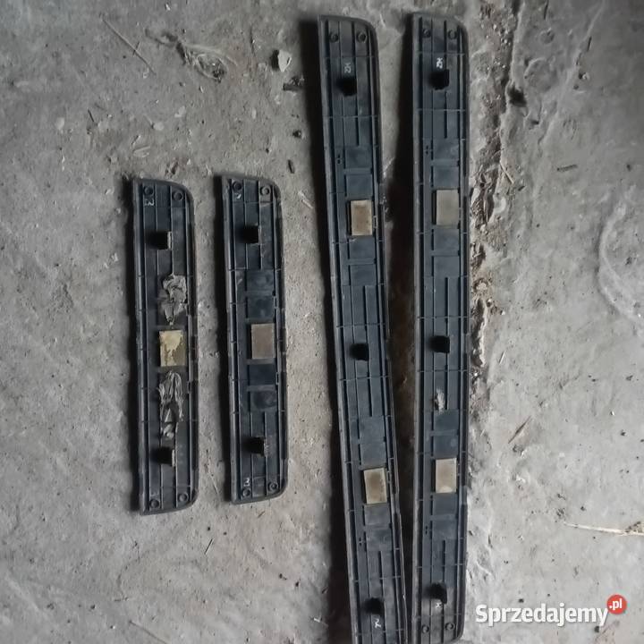 Nissan Primera listwy progów