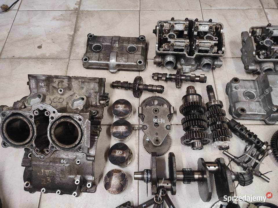 Honda VFR 750 silnik części kapa iskrownik pompa Jelenia Góra