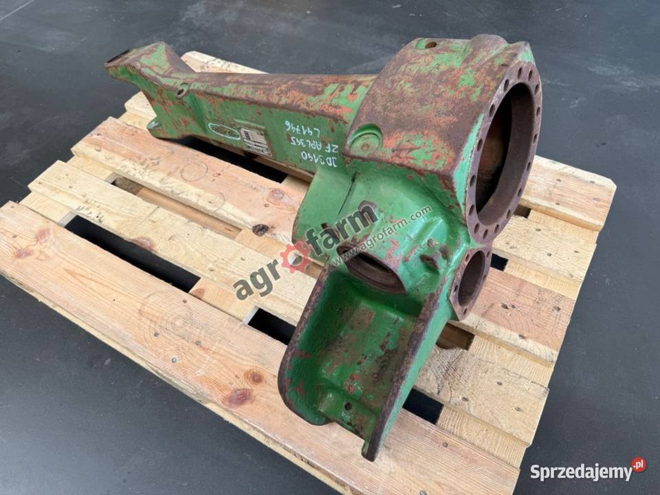 Obudowa przedniego mostu John Deere 3140 ZF 345