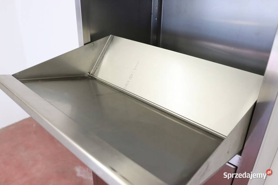 Szafa porządkowa magazynowa ze wsypem na odzież