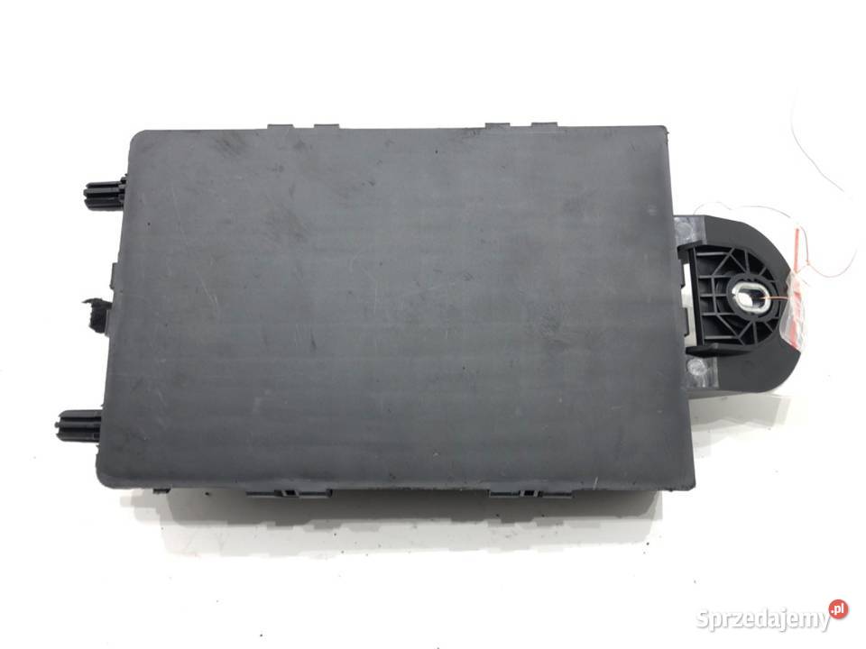 SKRZYNKA BEZPIECZNIKÓW VOLVO XC60 II 32209198