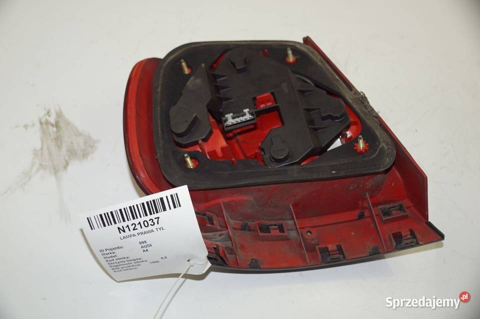 A4 LAMPA PRAWA TYŁ osobowe kujawsko-pomorskie Lipno