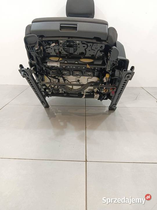 FOTELE LEWY KIEROWCY GRZANY Audi A6 V 2018 C8 osobowe Wyposażenie wnętrza świętokrzyskie