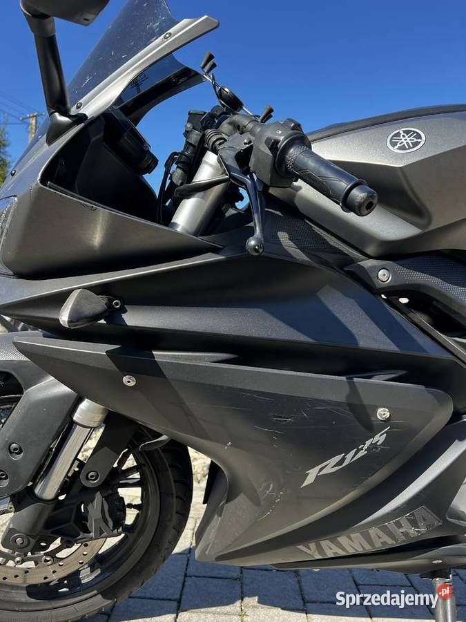 Yamaha yzf r125 2015r 125cm3 Nowa Sarzyna sprzedam