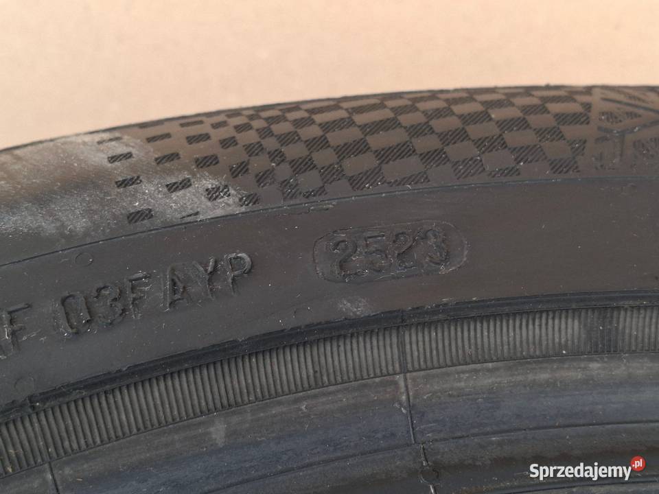 OPONA ZIMOWA CONTINENTAL WINTERCONTACT TS860S Samochodowe Bieleń