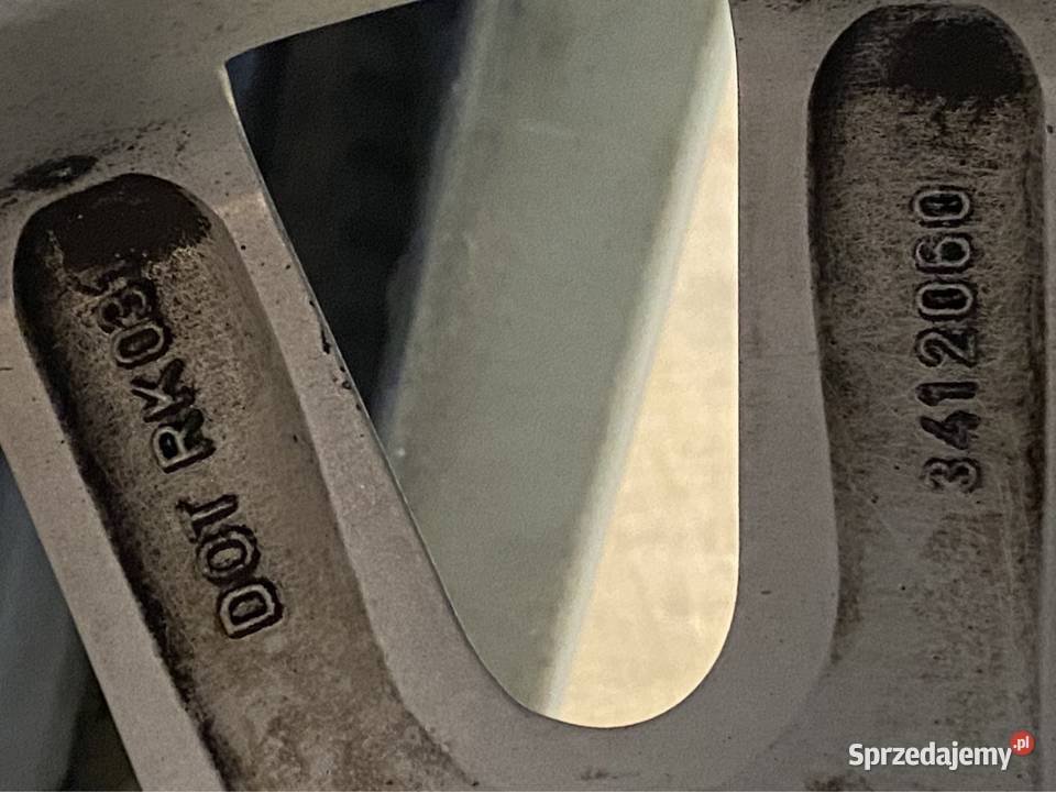 Bmw koła 8J 17 z oponami zimowymi mazowieckie Warszawa sprzedam