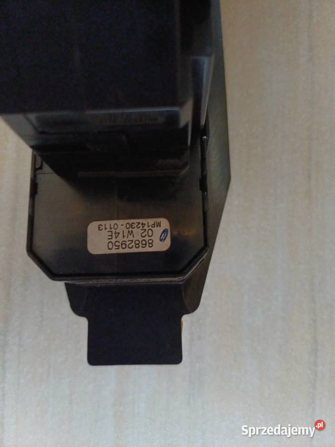 Sprzedam panel przełącznik szyby prawy volvo s60 Mońki