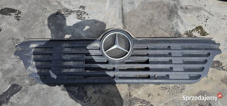 GRILL ATRAPA MERCDESBENZ AXOR 2528L A9408880123 Lipno