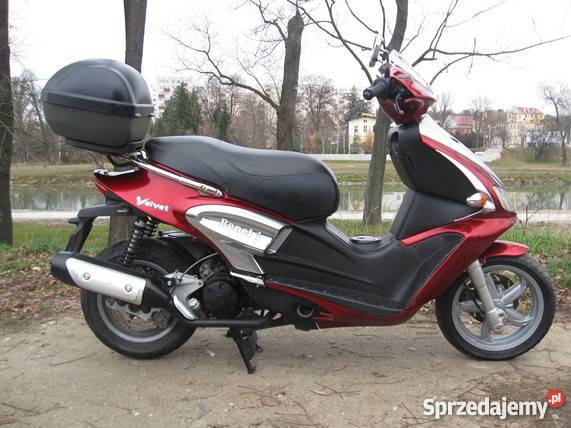 Skuter Benelli Velvet 125 PIĘKNY OKAZ czterosuwowy Nysa