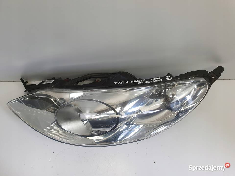 LAMPA LEWA Peugeot 407 0411r PRZEDNIA lewy przód Lampy przednie