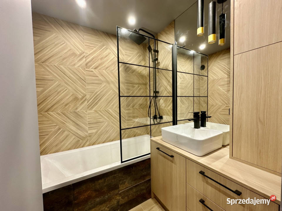 2 POKOJE SALON Z ANEKSEM PRALNIAGARDEROBA