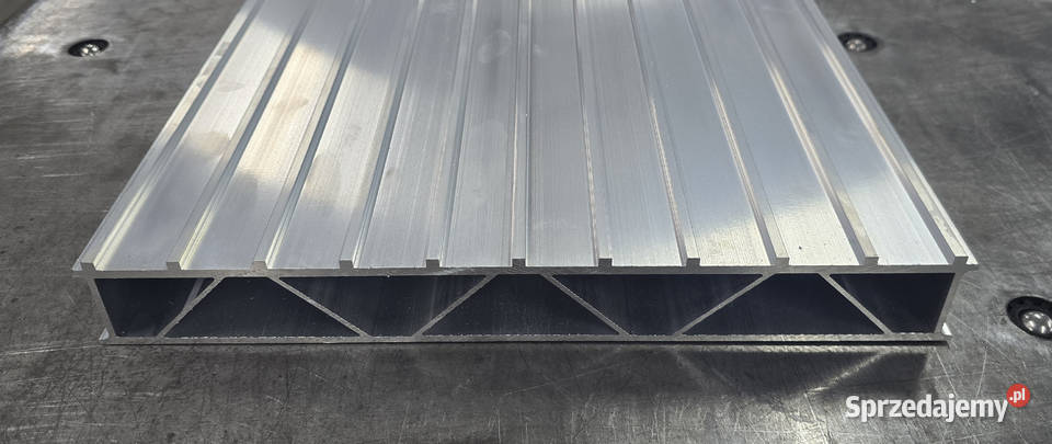 Panel aluminiowy 2300x340x40 Najazd Trap Deska Pozostałe Lubanie sprzedam