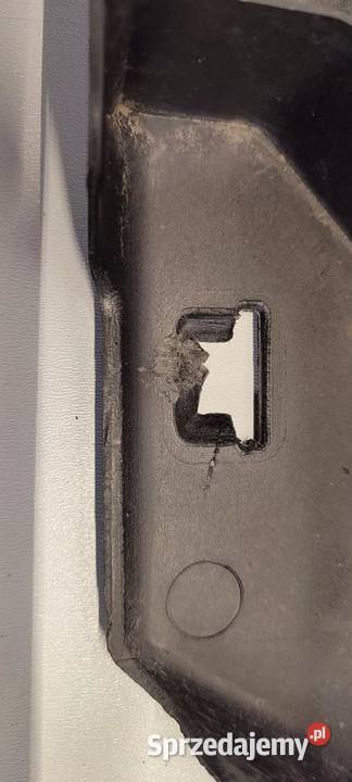 VOLVO XC40 OSŁONA WAHACZA LEWY TYŁ 32226465 Osłony i odboje