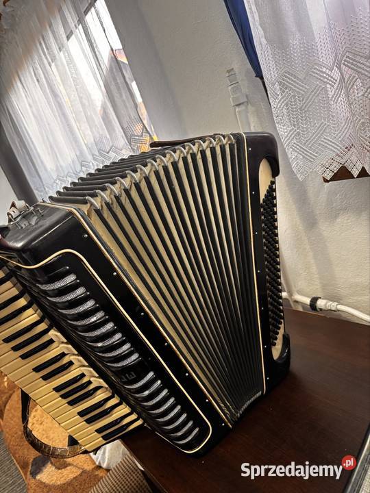 Sprzedam 2 harmonię Wola Dębowiecka
