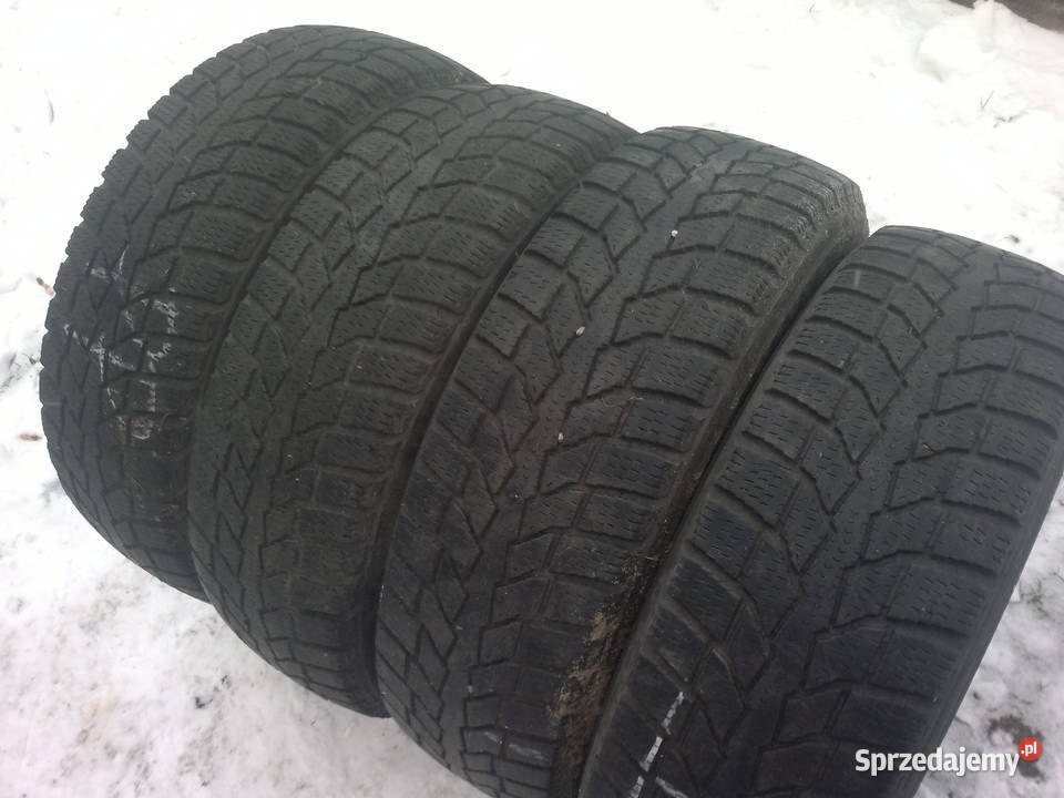 Nokian Hakkapeliitta CR3 19570R15C 4sztuki Opony sprzedam