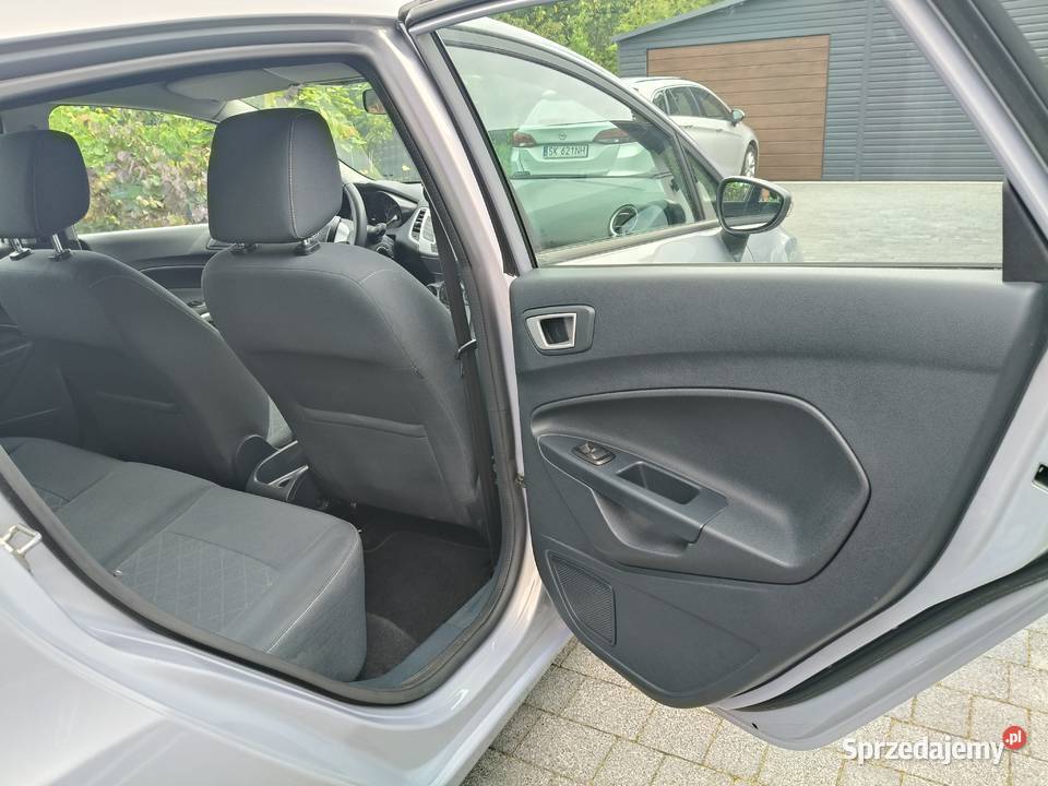 Ford Fiesta 12582 niski przebieg 79 klimatyzacja Kraków