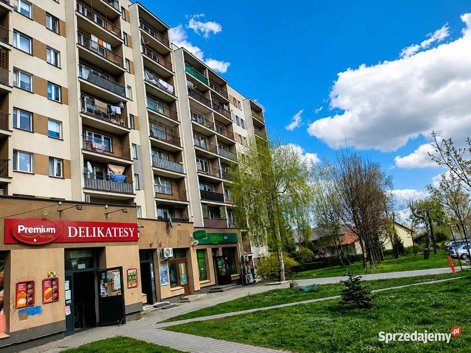 Rzeszów 64m2 3 pokoje loggia duży parking Sprzedaż