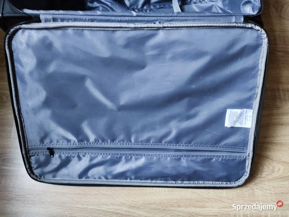 Walizka podróżna na 4 kółkach WGR 652 sprzedam