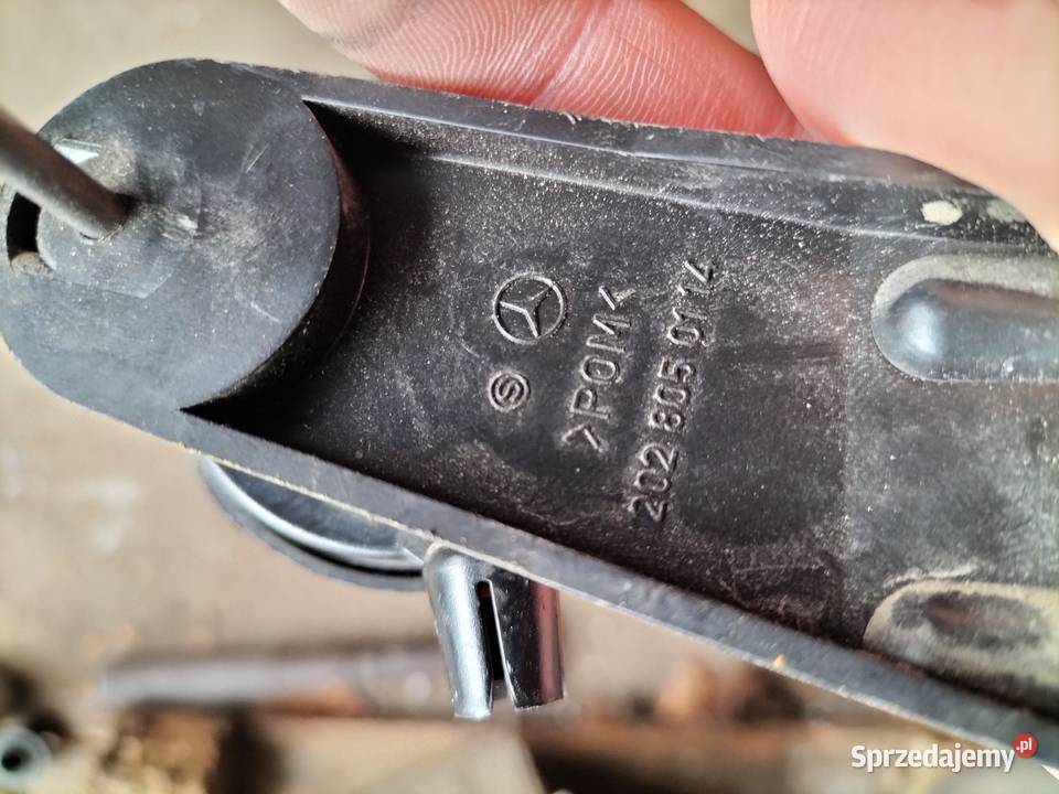 Mercedes w202 siłownik klapki paliwa osobowe Stalowa Wola