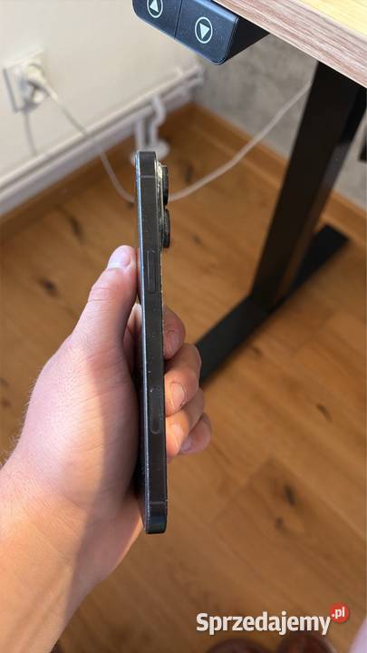 iPhone 16 Pro uszko Kurozwęki