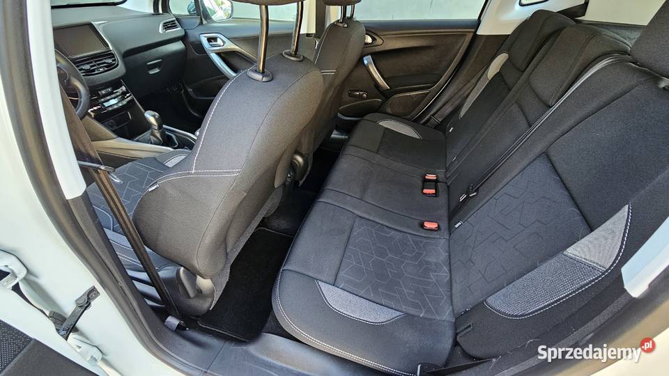 Sprzedam peugeot 2008 12 benzyna 2018 relingi dachowe Samochody osobowe Zbąszyń