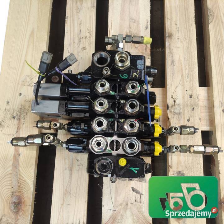 Rozdzielacz hydrauliczny Rexroth 282613 ORG Wilkowo